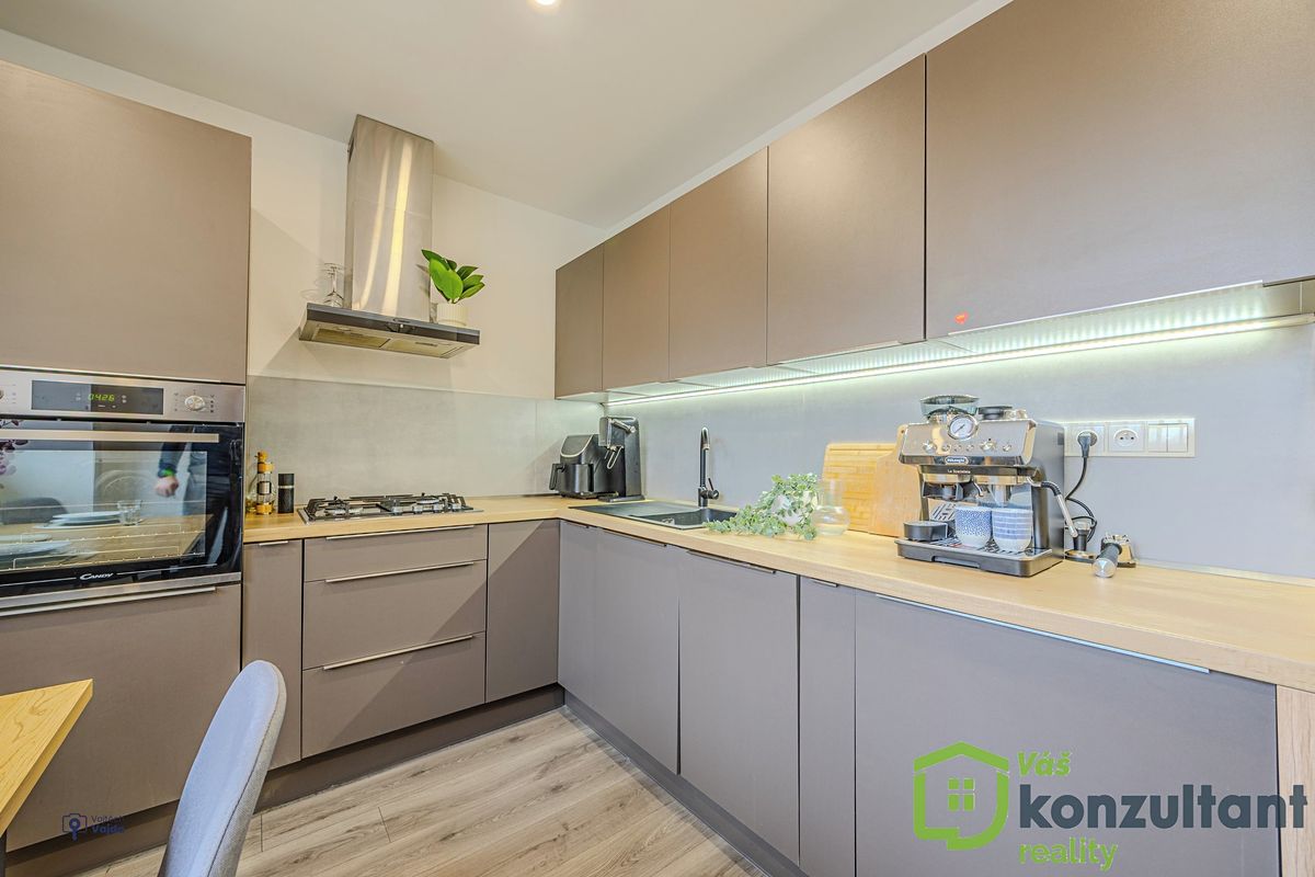 Pronájem bytu 2+1 64 m²