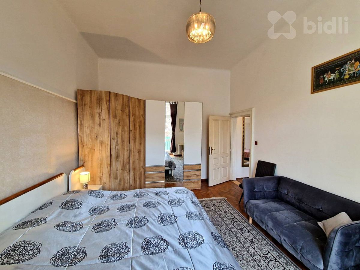 Pronájem bytu 2+kk 74 m² – fotografie 3