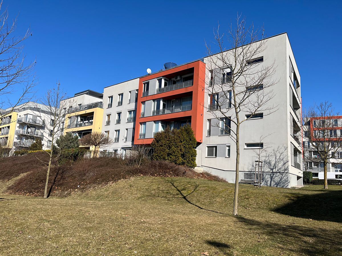 Pronájem bytu 3+kk 92 m² – fotografie 3