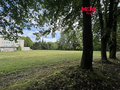 Prodej komerčního pozemku 6100 m²