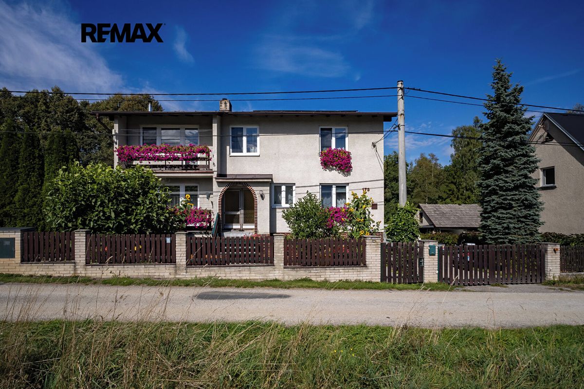 Prodej vícegeneračního domu 291 m², pozemek 1086 m²