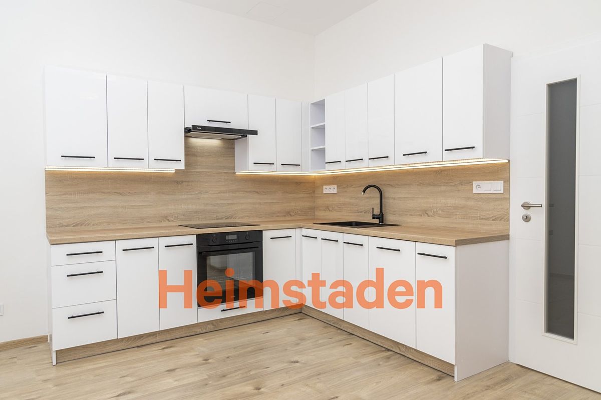 Pronájem bytu 2+1 58 m² – fotografie 2