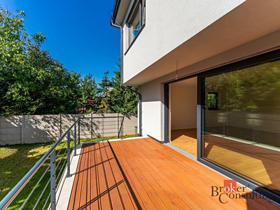 Haus zum Kauf, 257 m² (2 von 42)