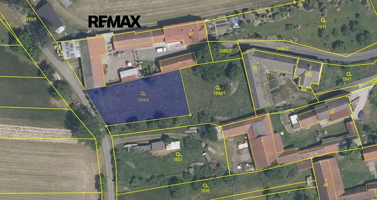 Prodej stavebního pozemku 870 m²