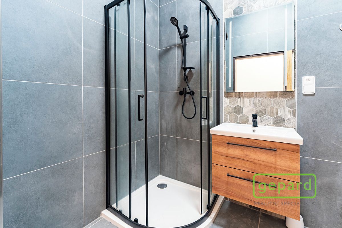 Pronájem bytu 2+1 50 m² – fotografie 3