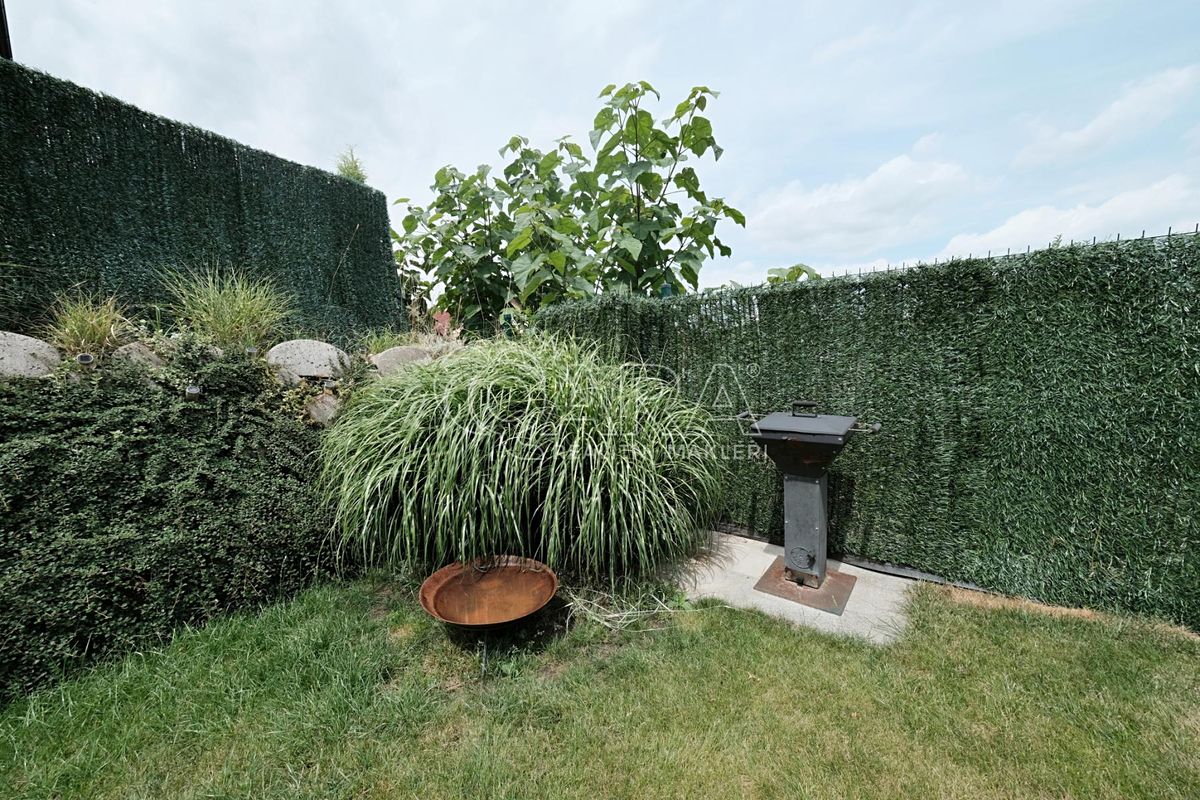 Pronájem rodinného domu 124 m², pozemek 76 m² – fotografie 2