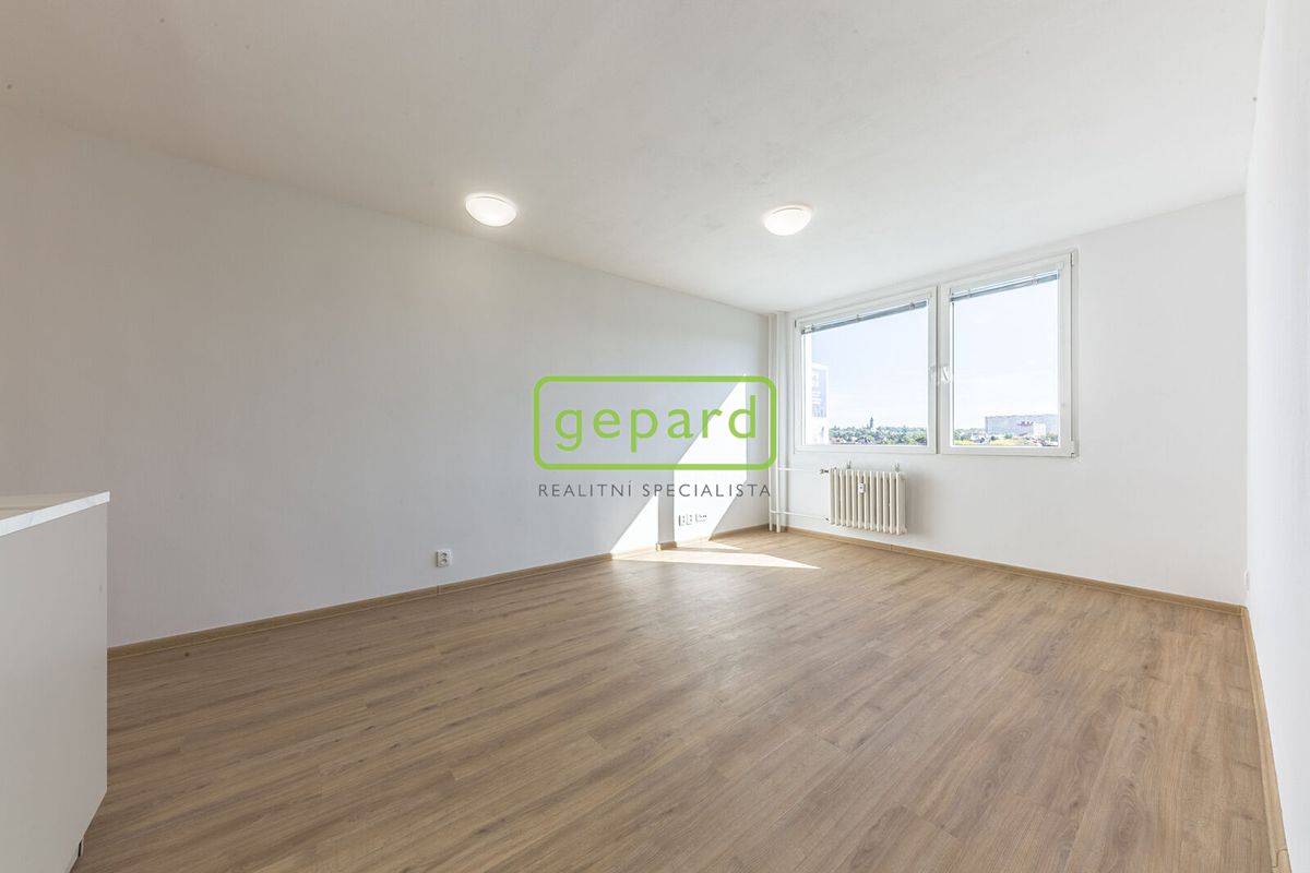 Pronájem bytu 3+kk 56 m² – fotografie 4