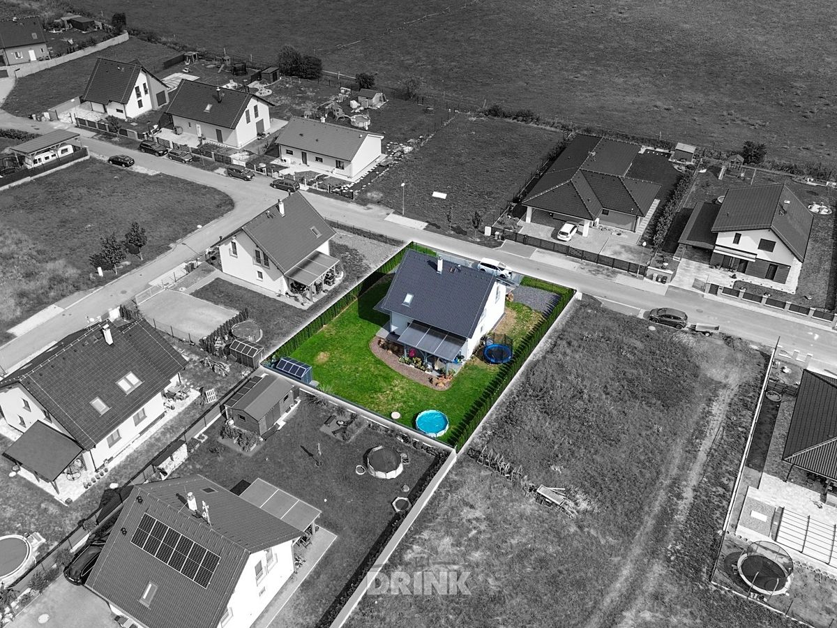 Prodej rodinného domu 134 m², pozemek 667 m² – fotografie 2