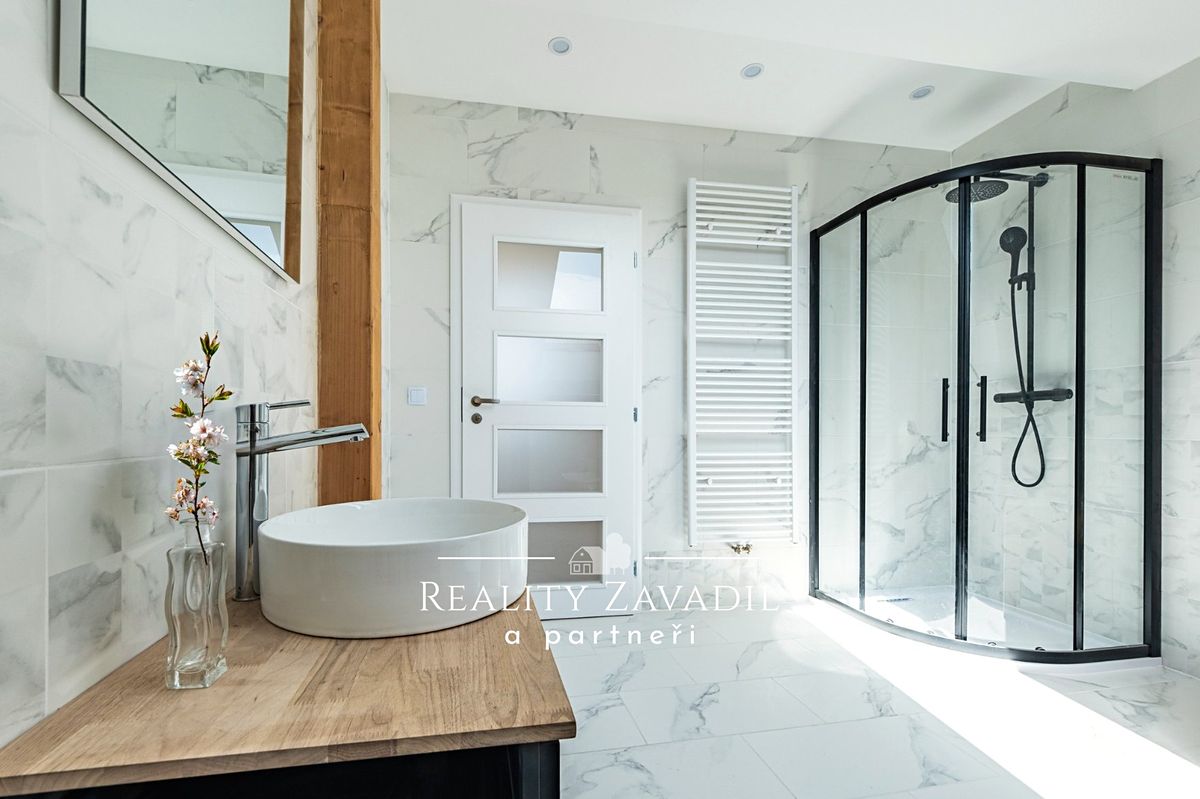 Prodej rodinného domu 190 m², pozemek 152 m² – fotografie 4