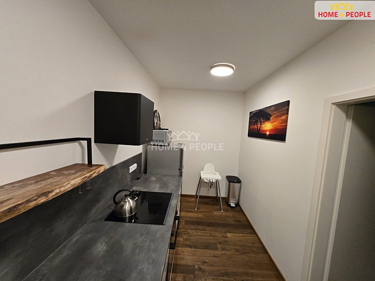 Pronájem bytu 3+1, 80 m² (11 z 27)