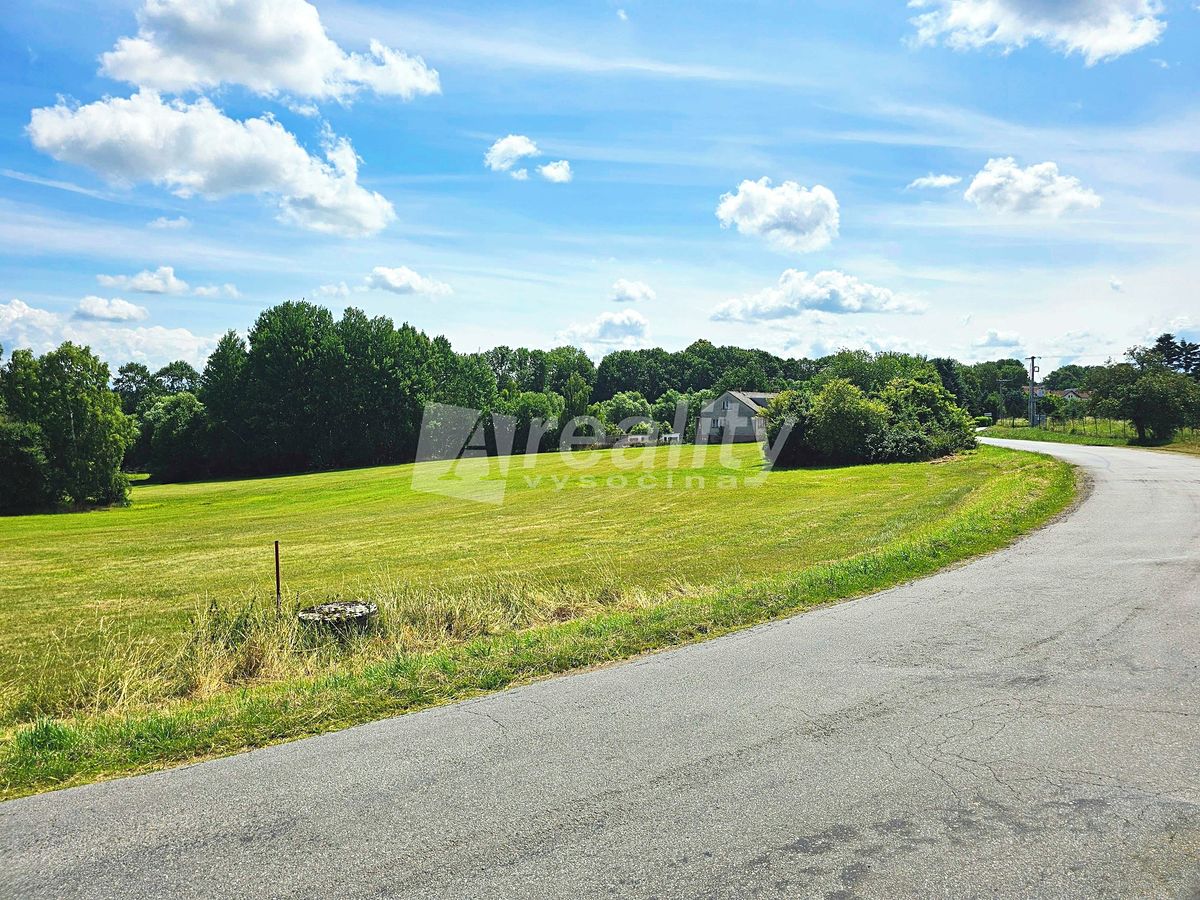 Prodej stavebního pozemku 1660 m² – fotografie 3