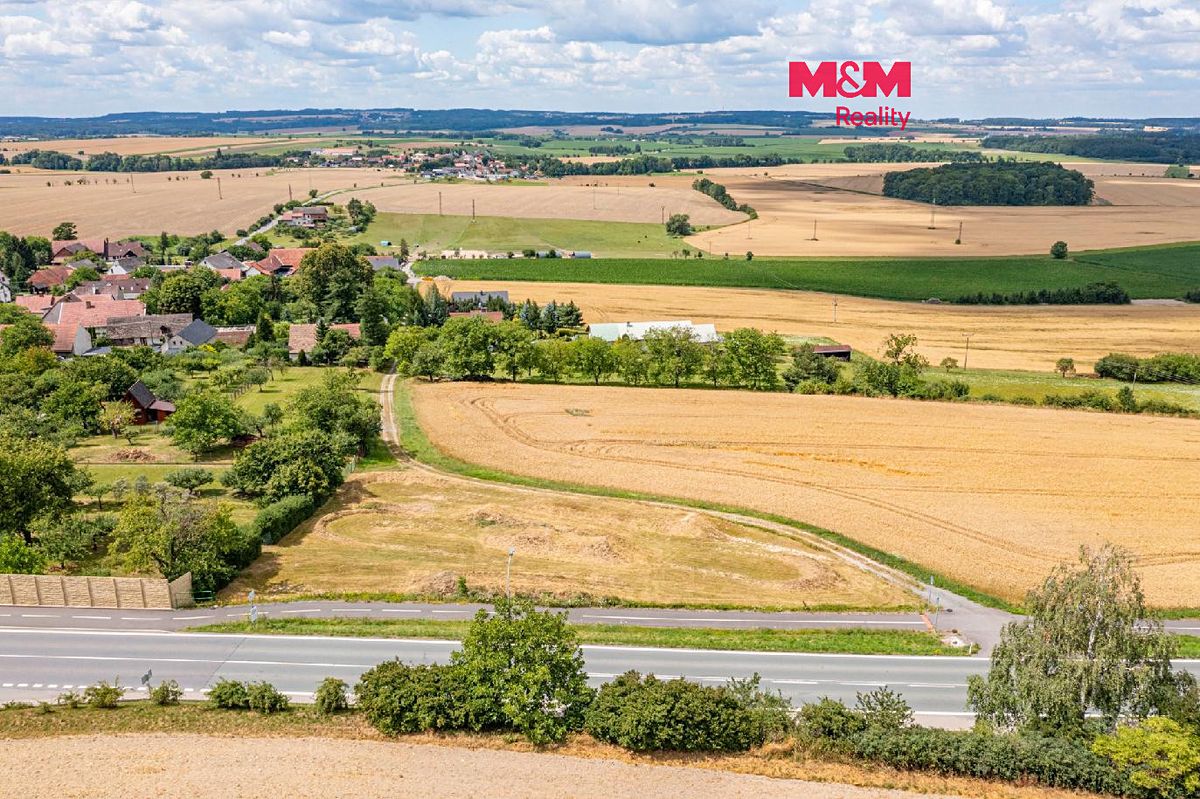 Prodej stavebního pozemku 1651 m²