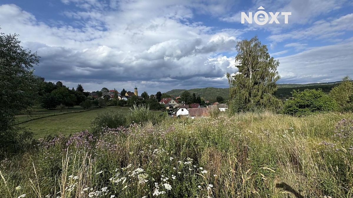 Prodej stavebního pozemku 1622 m² – fotografie 2