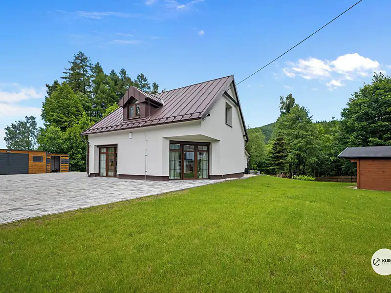 Prodej chaty 211 m², pozemek 8342 m², Morávka – náhled fotky 1