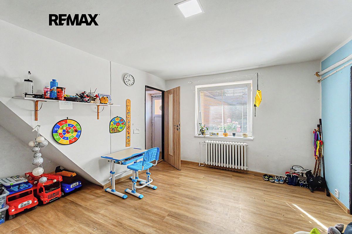 Prodej rodinného domu 222 m², pozemek 1257 m² – fotografie 5