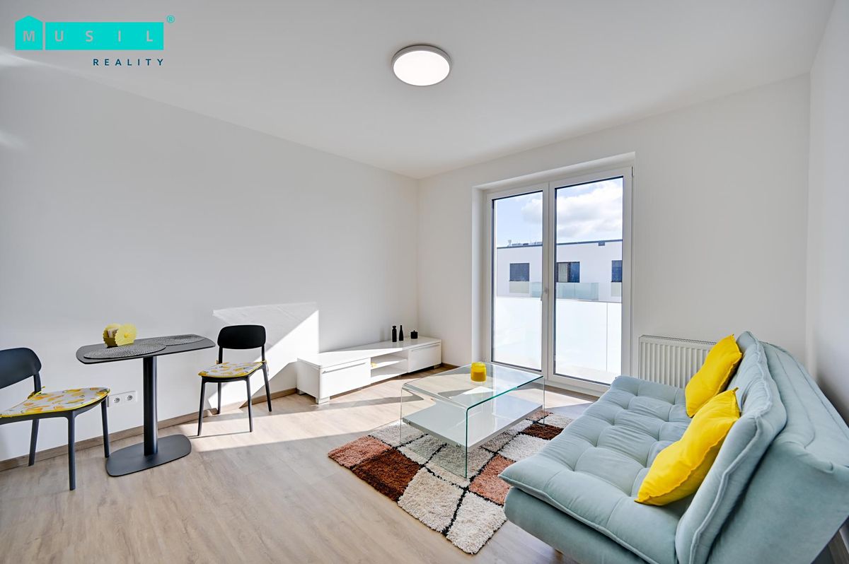 Pronájem bytu 2+kk 56 m² – fotografie 2
