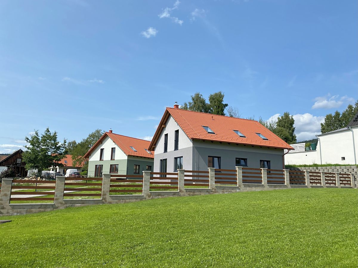 Prodej rodinného domu 153 m², pozemek 650 m² – fotografie 2