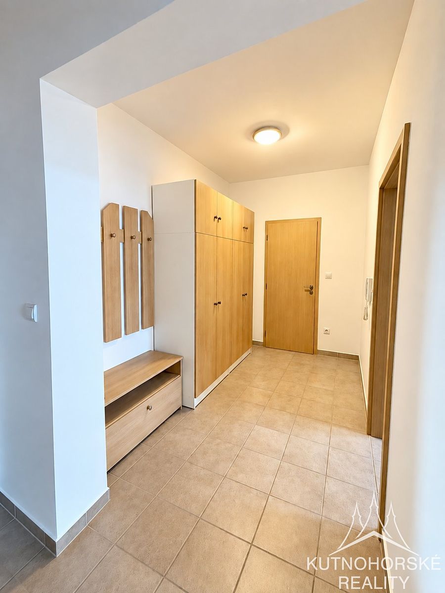 Pronájem bytu 2+kk 52 m² – fotografie 2