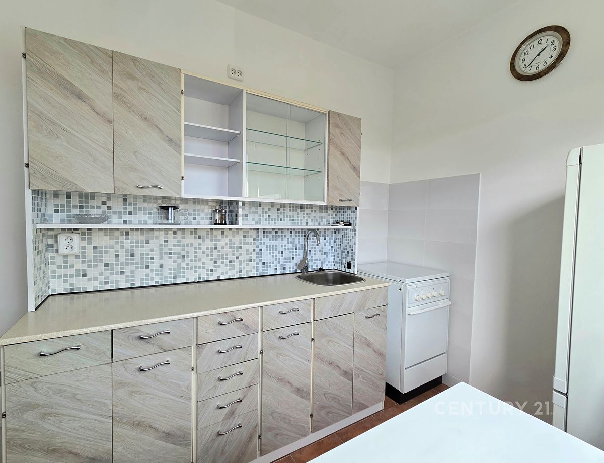Pronájem bytu 2+1 52 m² – fotografie 2