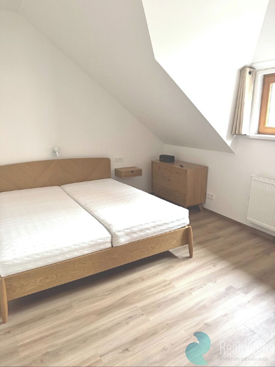 Pronájem bytu 2+kk 47 m² – fotografie 4