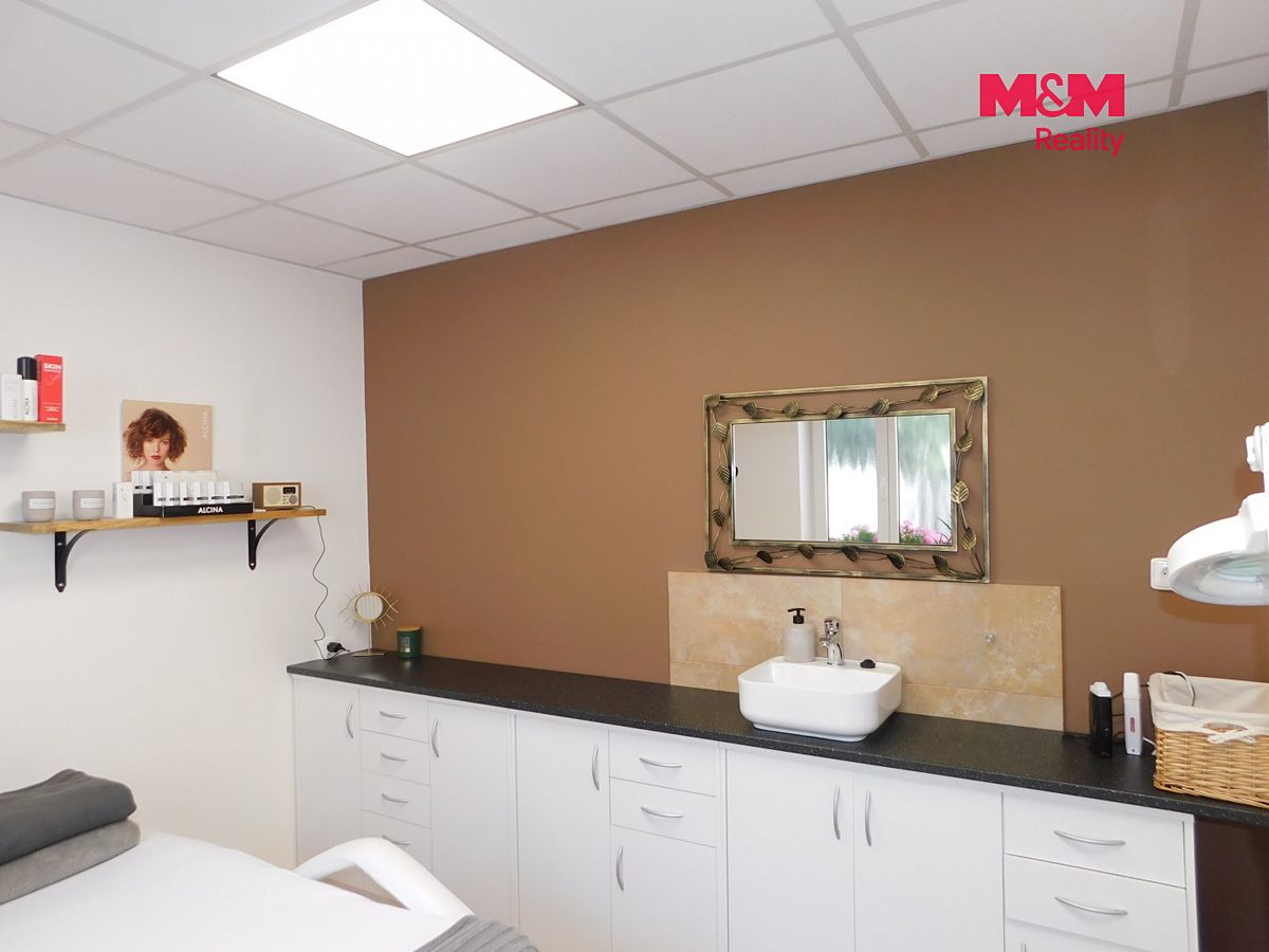 Pronájem obchodního prostoru 11 m² – fotografie 3