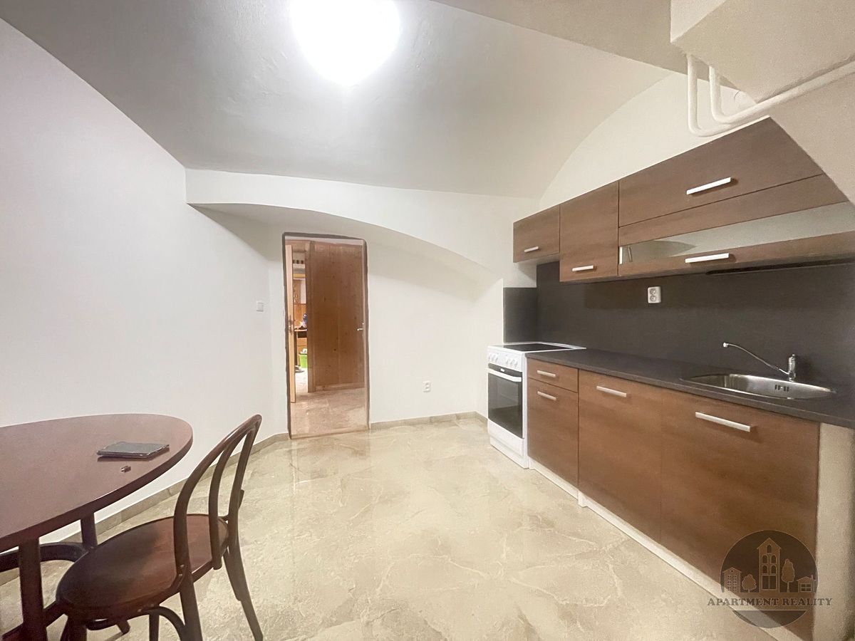 Pronájem bytu 2+kk 22 m² – fotografie 2