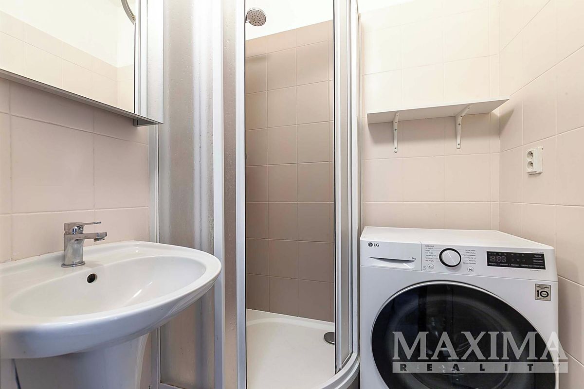 Pronájem bytu 2+1 56 m² – fotografie 3