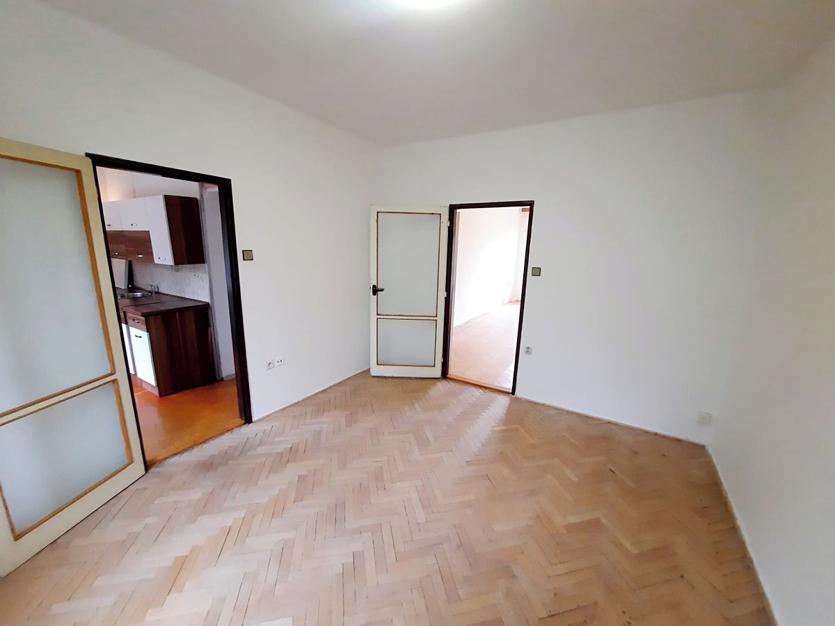 Pronájem bytu 2+1 52 m² – fotografie 4