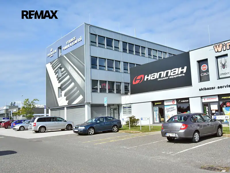 Pronájem kanceláře 36 m², Hradec Králové – náhled fotky 1