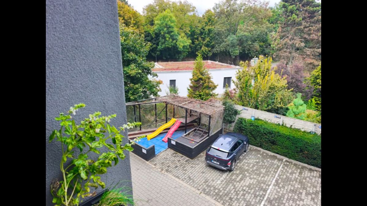 Pronájem bytu 2+kk 58 m² – fotografie 5