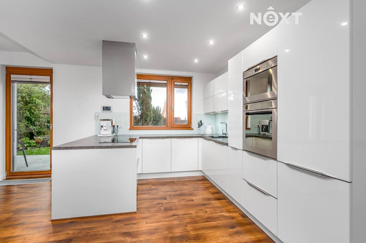 Prodej rodinného domu 157 m², pozemek 528 m² – fotografie 5