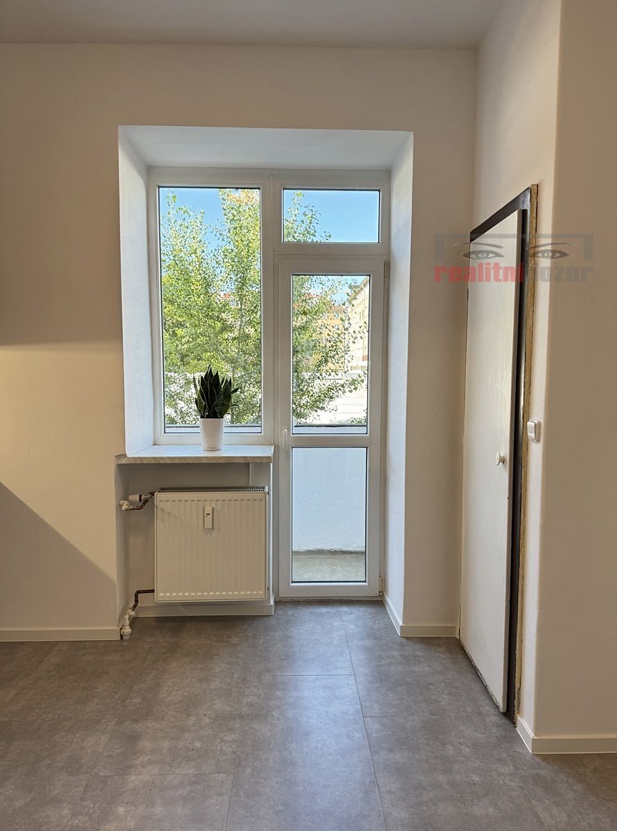 Pronájem bytu 1+1 49 m² – fotografie 2