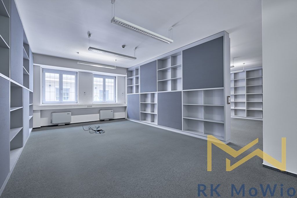 Pronájem kanceláře 161 m² – fotografie 3