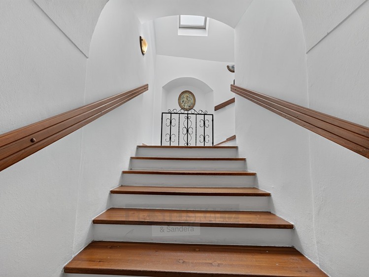 Комерційне приміщення на продаж, 1 750 м² (30 з 32)
