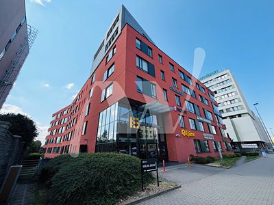 Pronájem kanceláře 339 m²