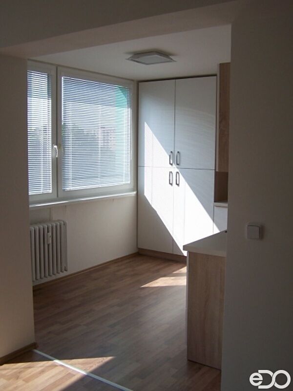 Pronájem bytu 2+kk 66 m² – fotografie 5