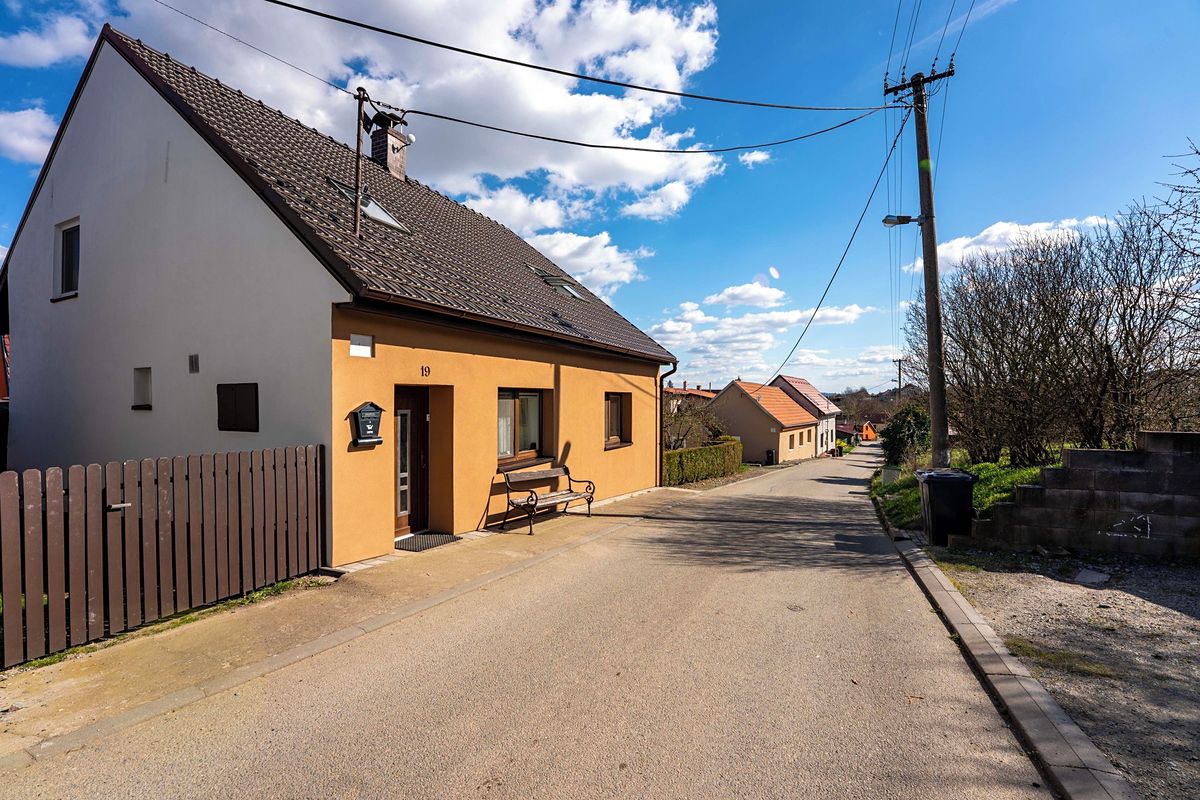 Prodej rodinného domu 140 m², pozemek 108 m²