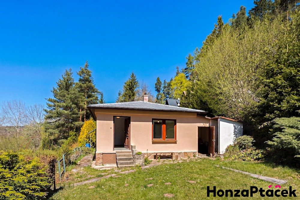 Prodej chaty 37 m², pozemek 906 m²