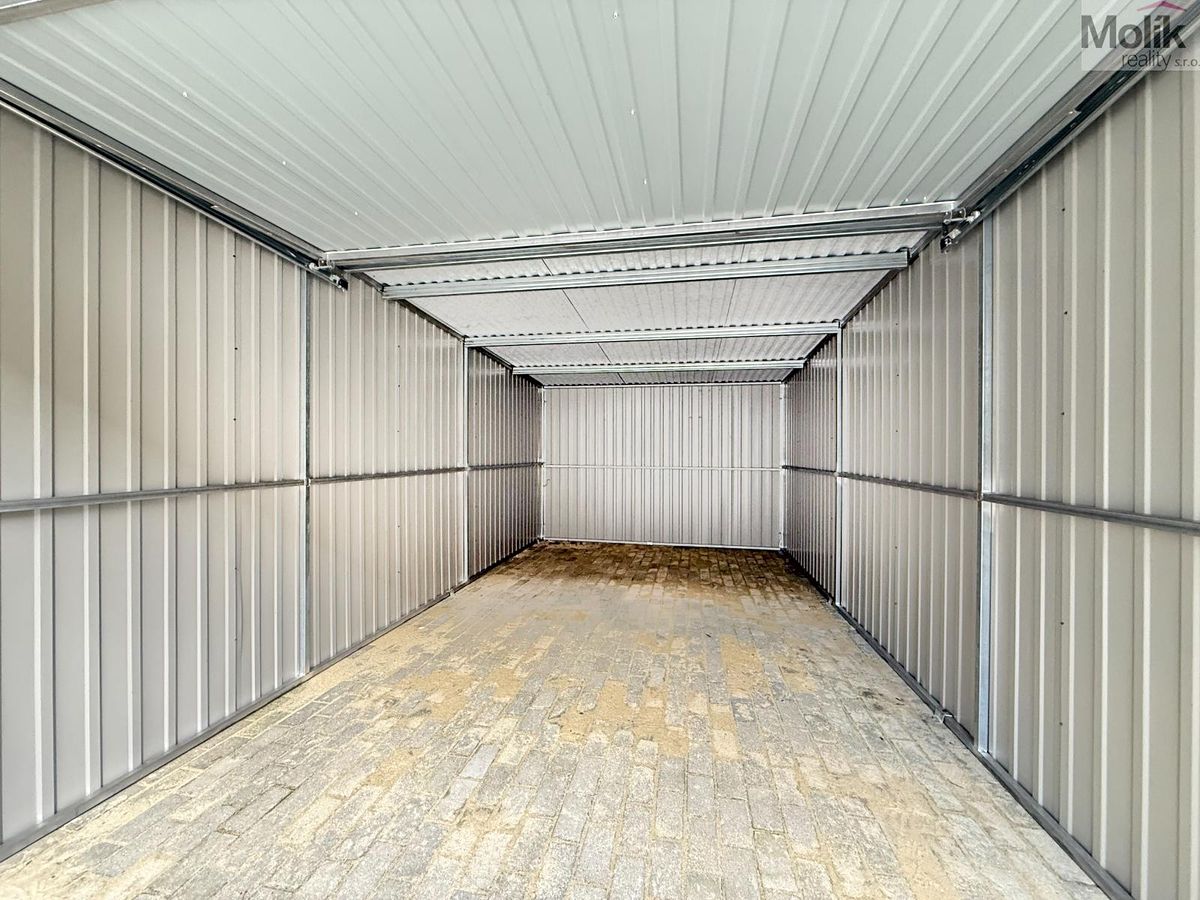 Pronájem garáže 16 m² – fotografie 2
