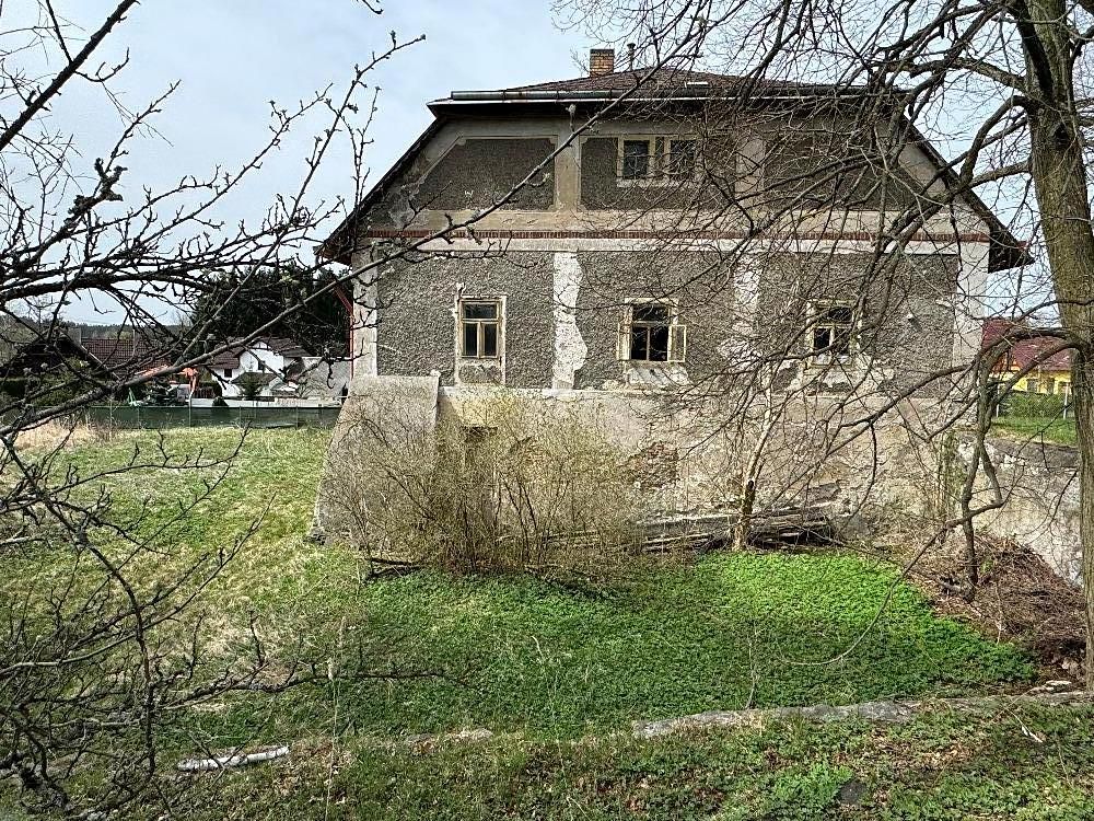 Prodej vily 307 m², pozemek 568 m² – fotografie 2