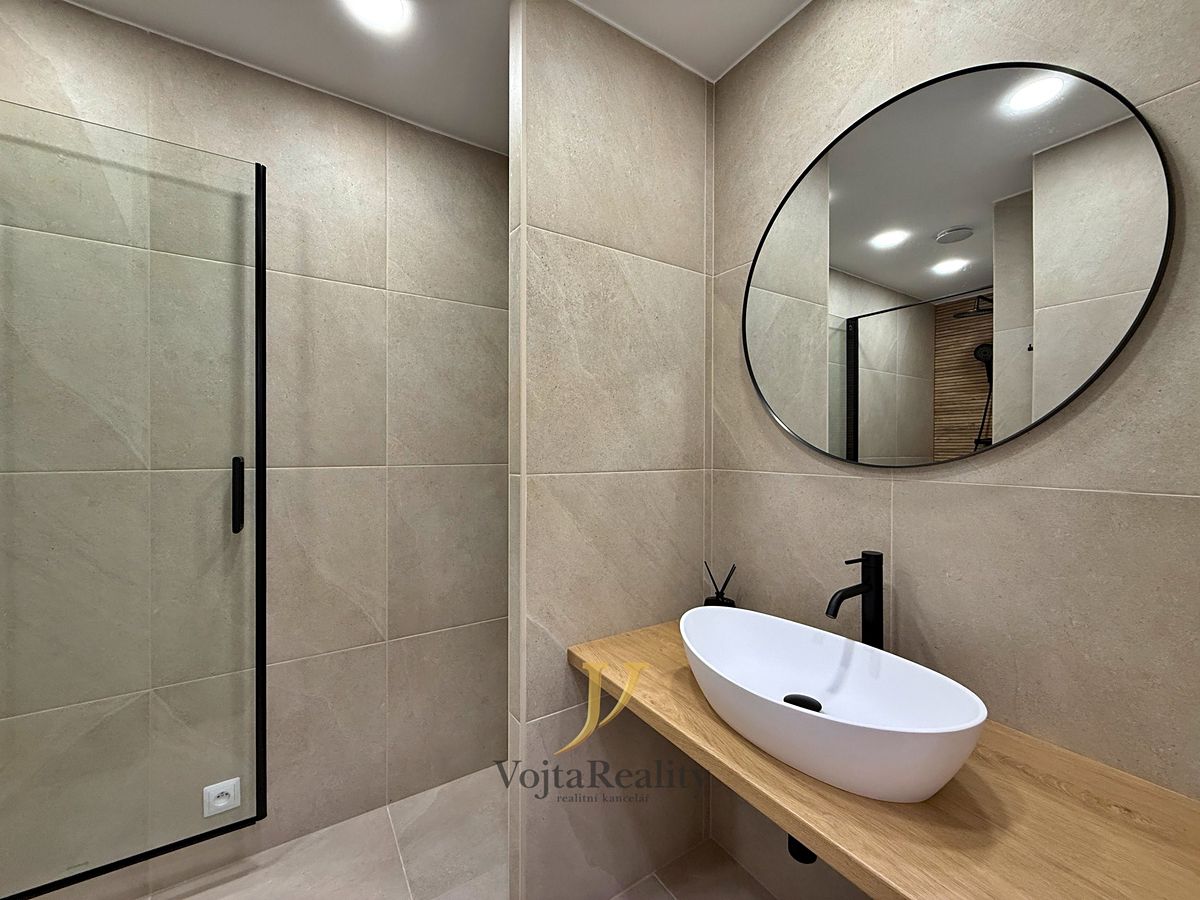 Pronájem bytu 3+1 60 m² – fotografie 3