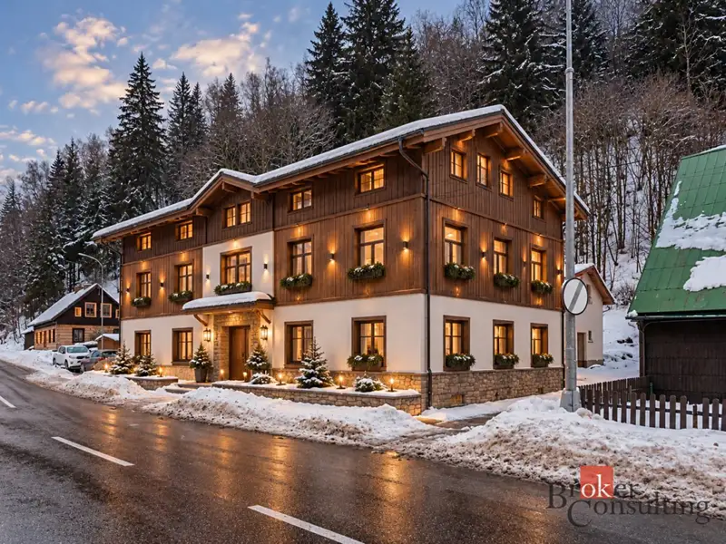 Prodej rodinného domu 400 m², pozemek 515 m², Horní Maršov – náhled fotky 2
