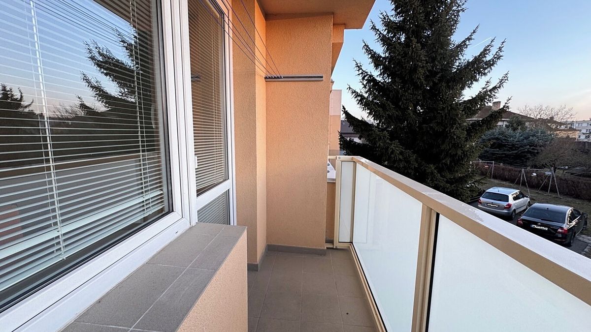 Pronájem bytu 1+1 36 m² – fotografie 5