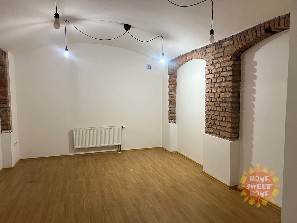 Pronájem kanceláře 136 m² – fotografie 5