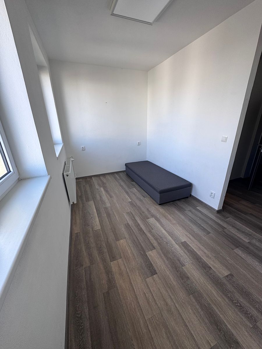 Pronájem bytu 1+kk 26 m² – fotografie 3