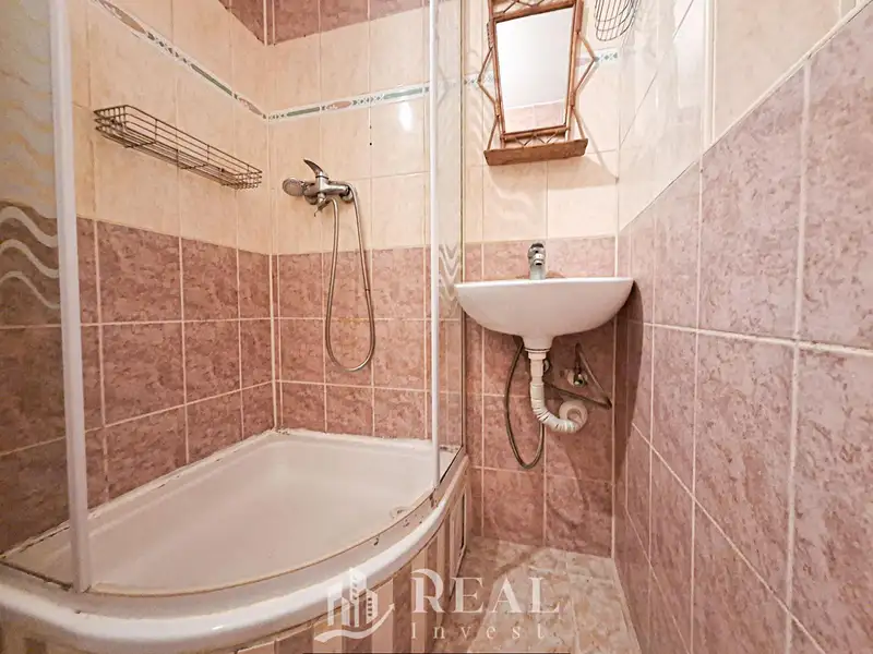 Pronájem bytu 1+kk 20 m², Chomutov – náhled fotky 2