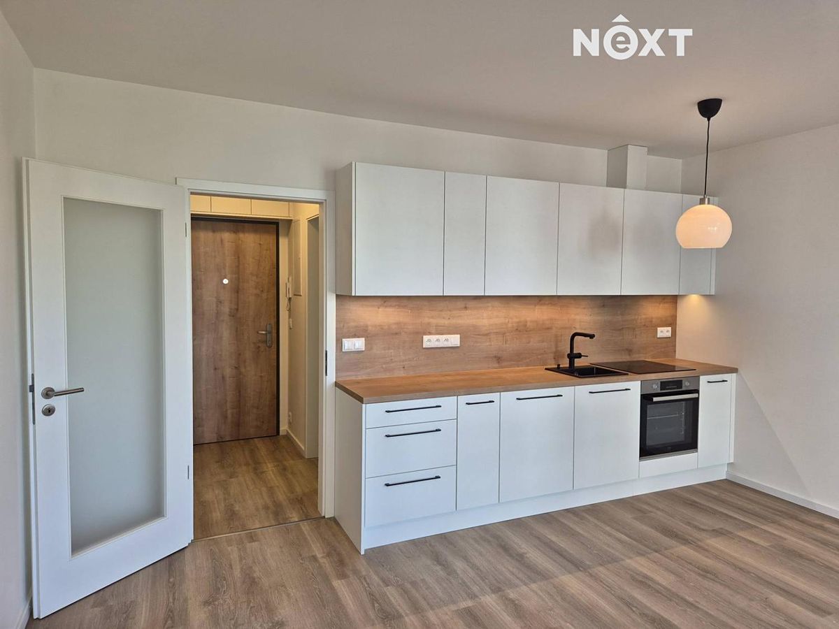 Pronájem bytu 1+kk 31 m² – fotografie 4