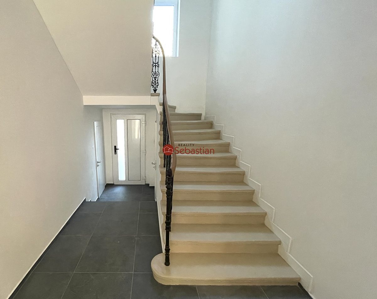 Pronájem bytu 1+kk 17 m² – fotografie 5