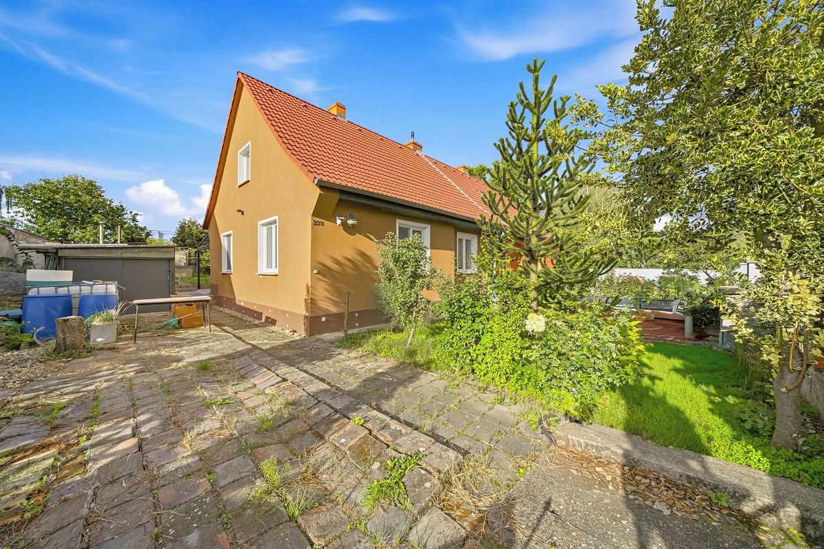 Prodej rodinného domu 134 m², pozemek 496 m² – fotografie 2