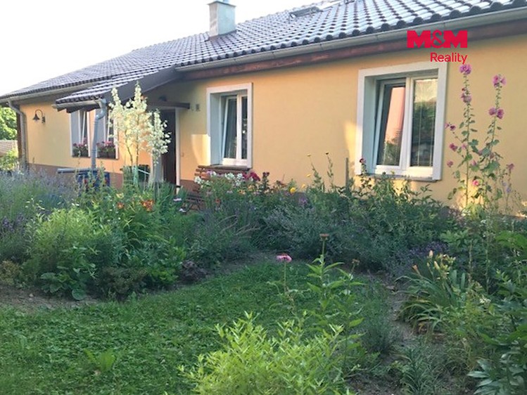 Pronájem bytu 3+kk, 74 m² (2 z 7)
